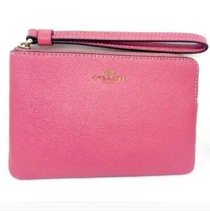 Coach Pink Pebbled Leather Corner Wristlet Clutch EUC